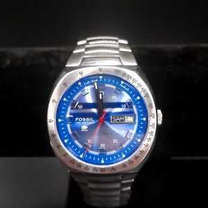 AUTHENTIC  Vintage Fossil Blue 100 Meter Mens Watch model AM3848